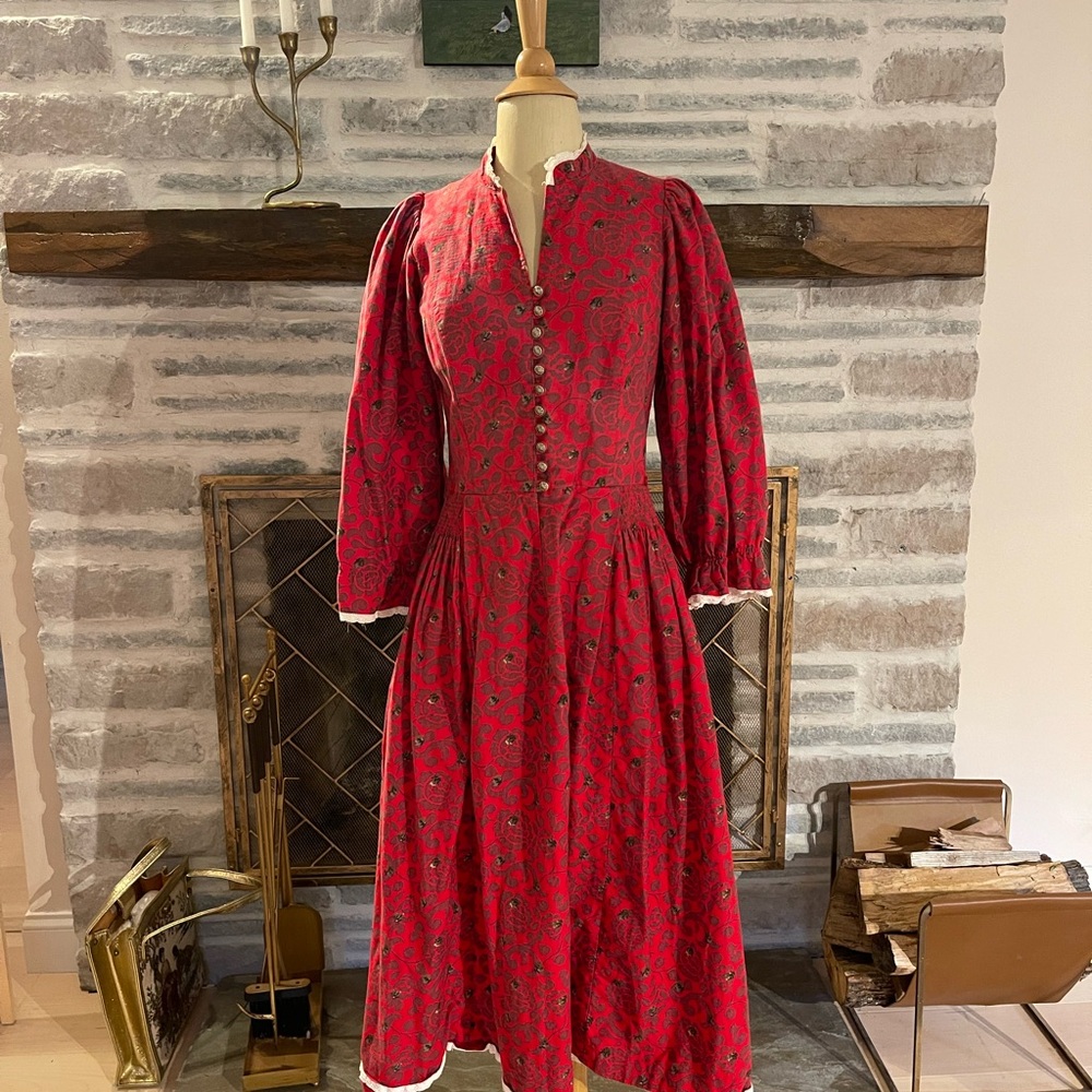 Elegant Red Floral Dress